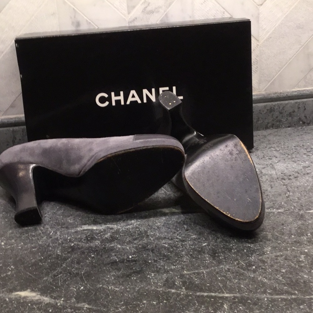 Chanel Suede Platform Pumps - Picture 3 of 6